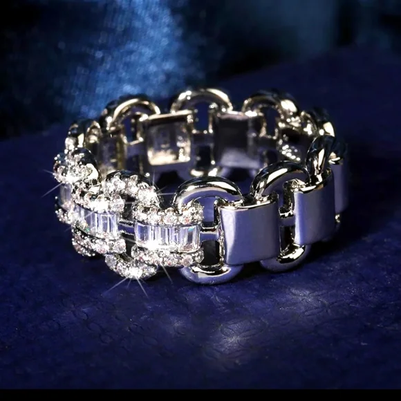 Diamond Ring - Picture 3 of 5